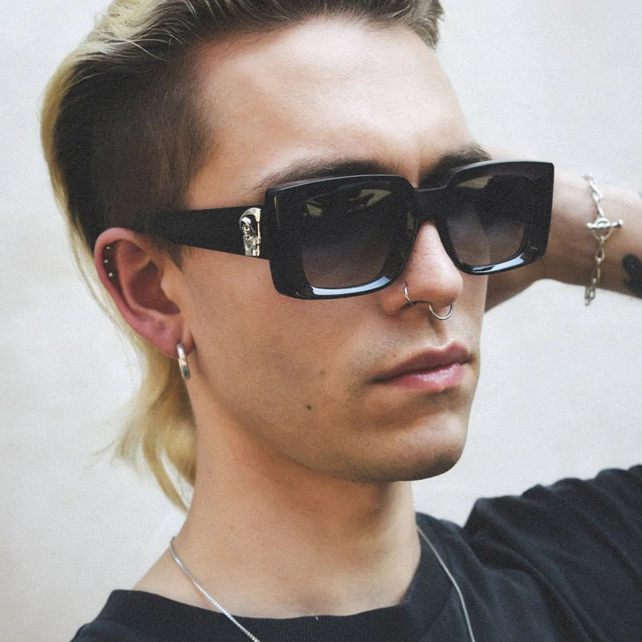 CUTLER AND GROSS GFSN-001 black NAPSZEMÜVEG