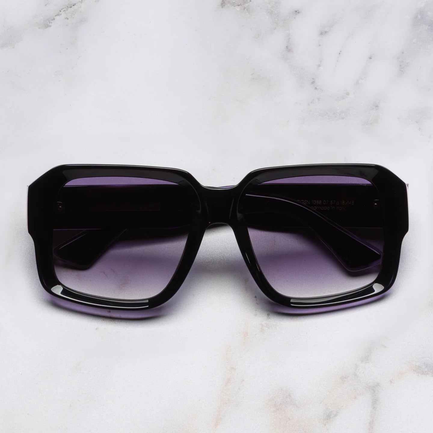 CUTLER AND GROSS 1388 NAPSZEMÜVEG