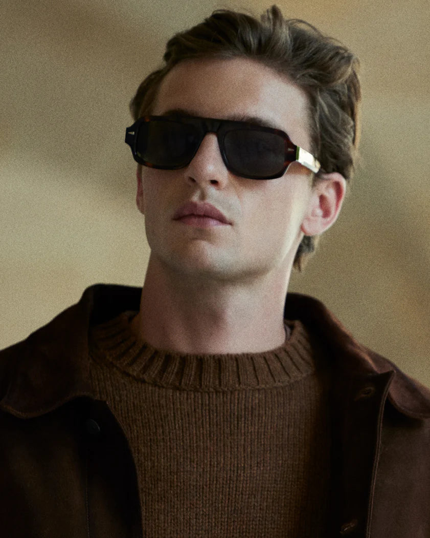 AHLEM GEORGE V NAPSZEMÜVEG limitált kiadás