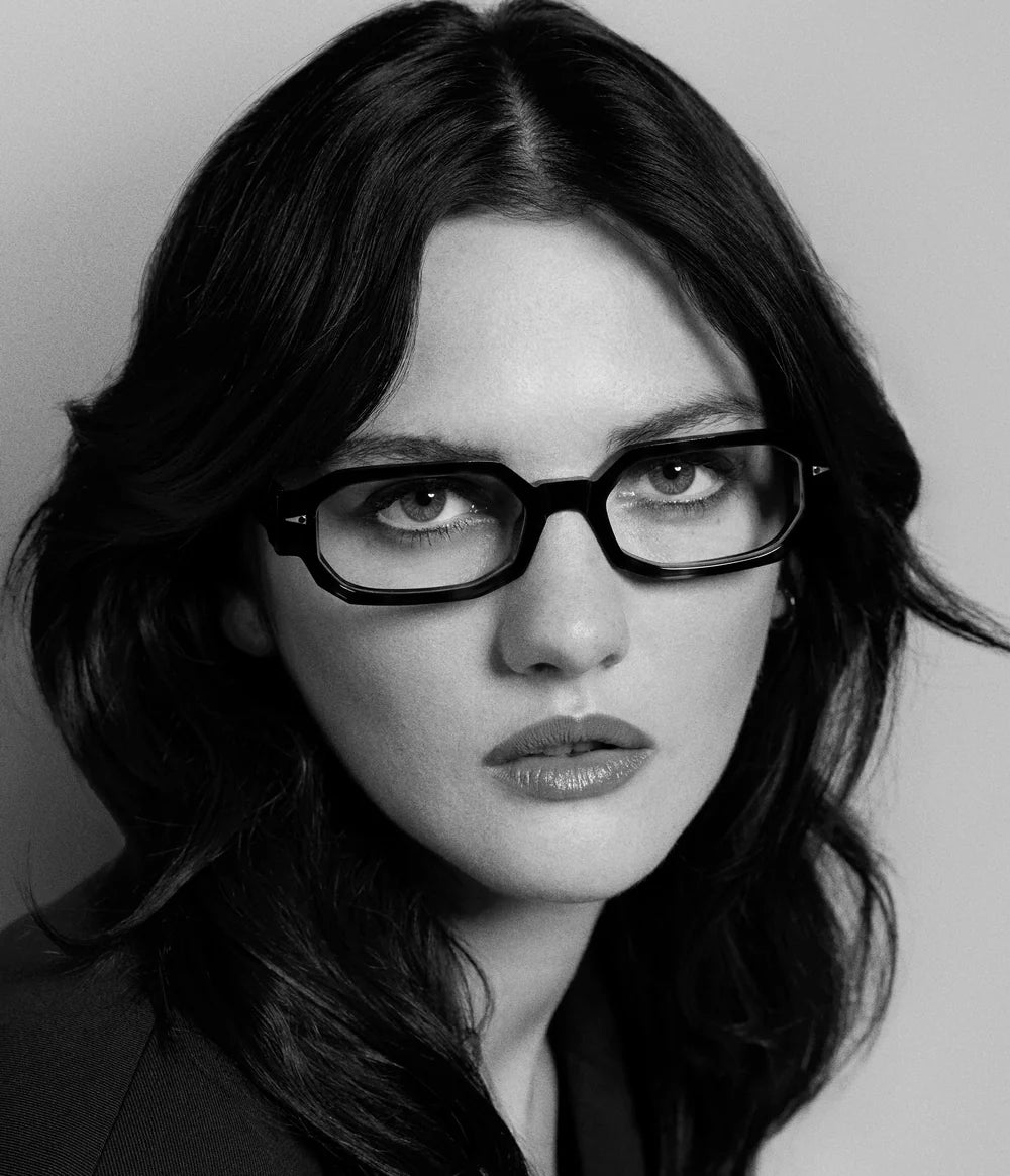 AHLEM JULIES SZEMÜVEGKERET