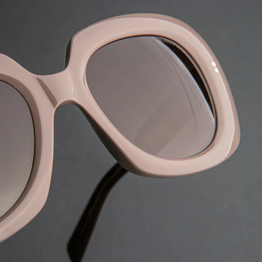 CUTLER AND GROSS 9383 MUD NAPSZEMÜVEG