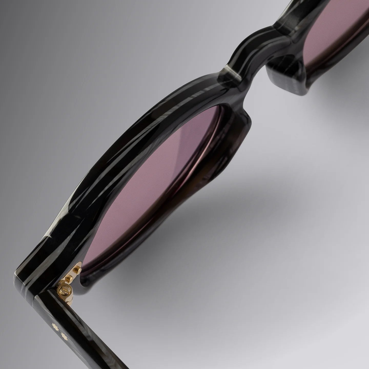 CUTLER AND GROSS GR13 NAPSZEMÜVEG