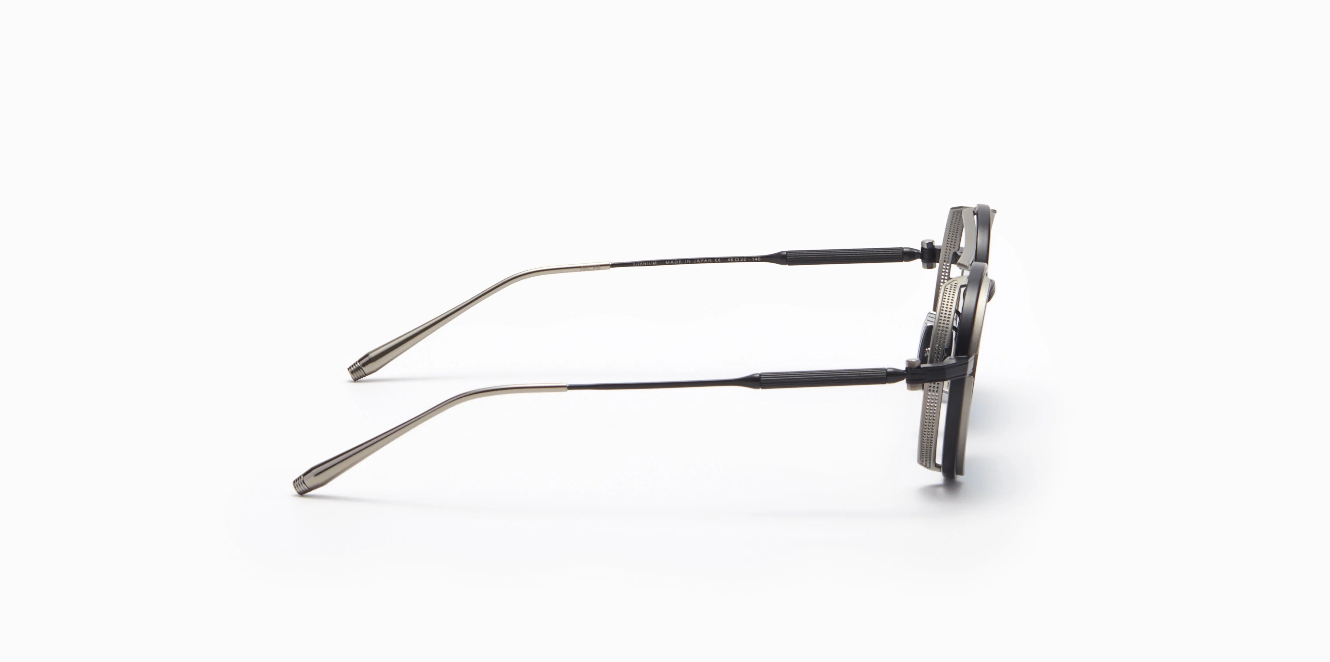 AKONI ERIS NAPSZEMÜVEG